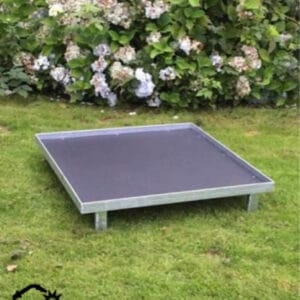 2 large Jump-up beds
